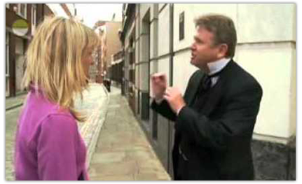 Richard Jones telling Michaela Strachan a ghost story.