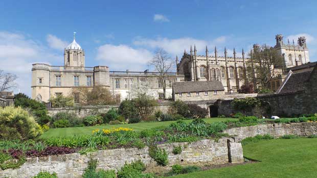 A view of the Oxford College of Christchurch.